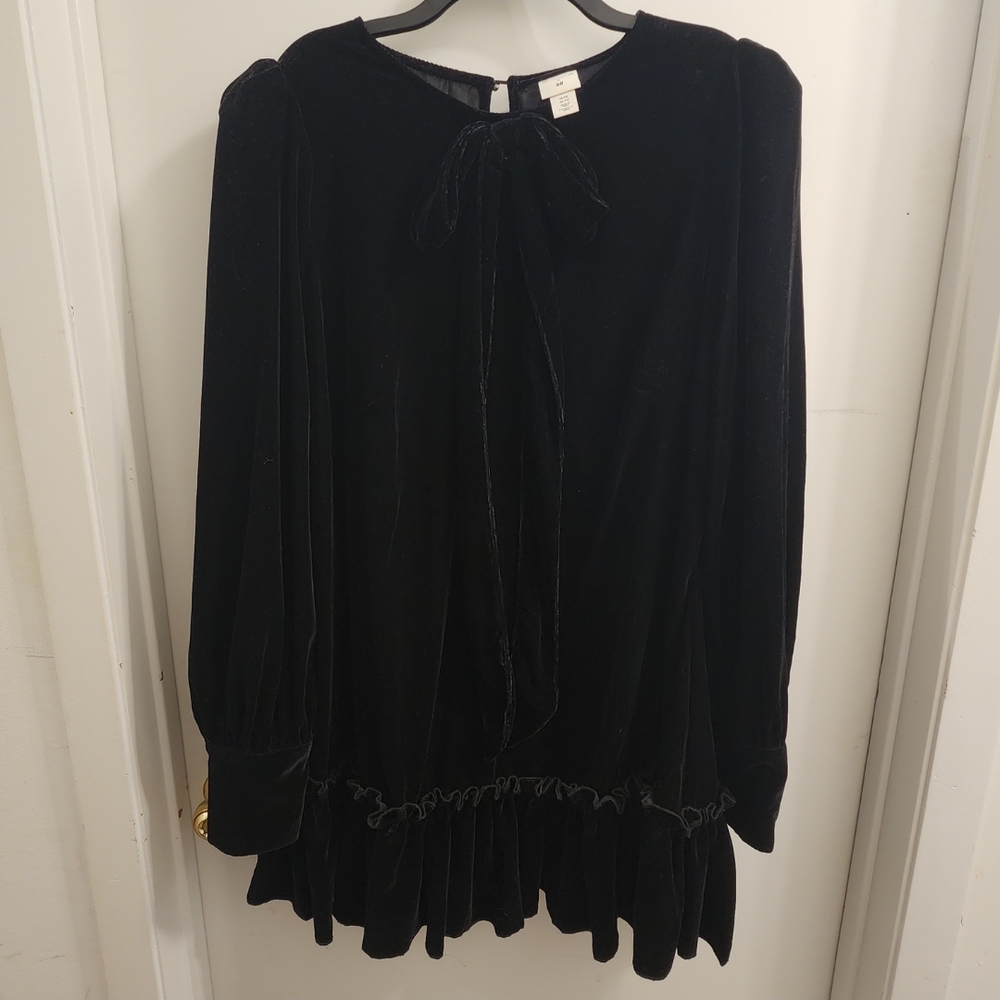 The Vampire's Wife X H&M Black Velvet Bow Dress